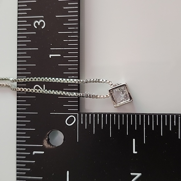 ⚫️Simulated Diamond Cage Necklace - Picture 8 of 9